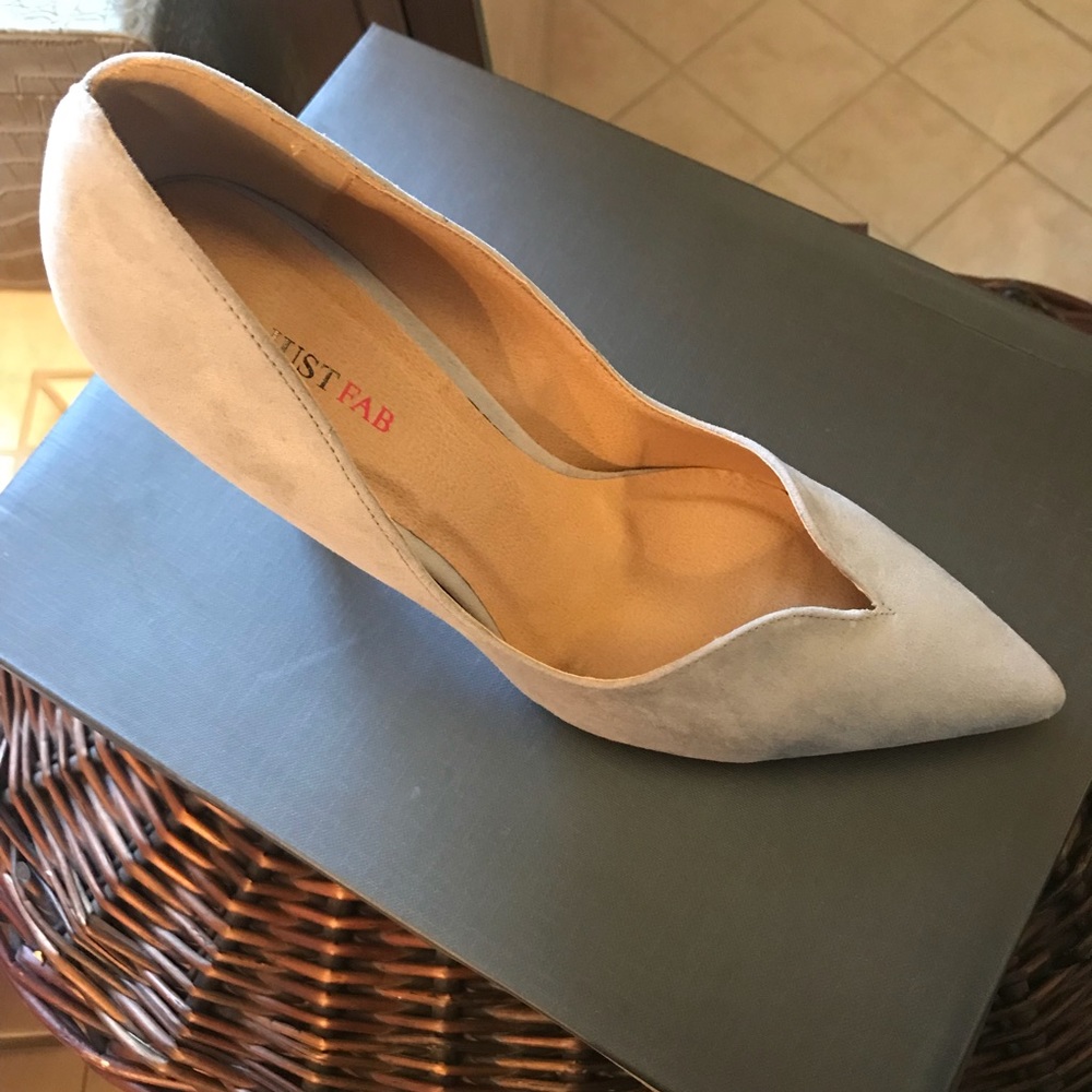 JustFab saige grey pumps *new*